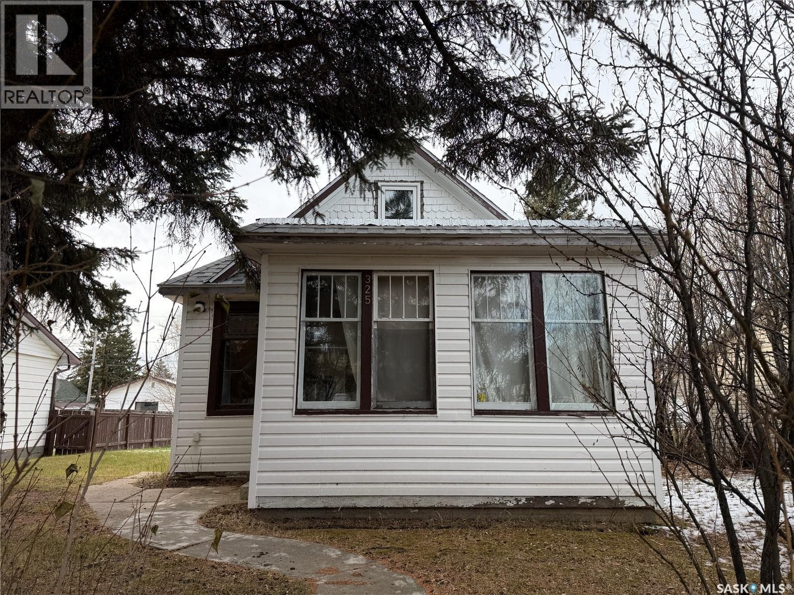 325 Manitoba STREET in 
