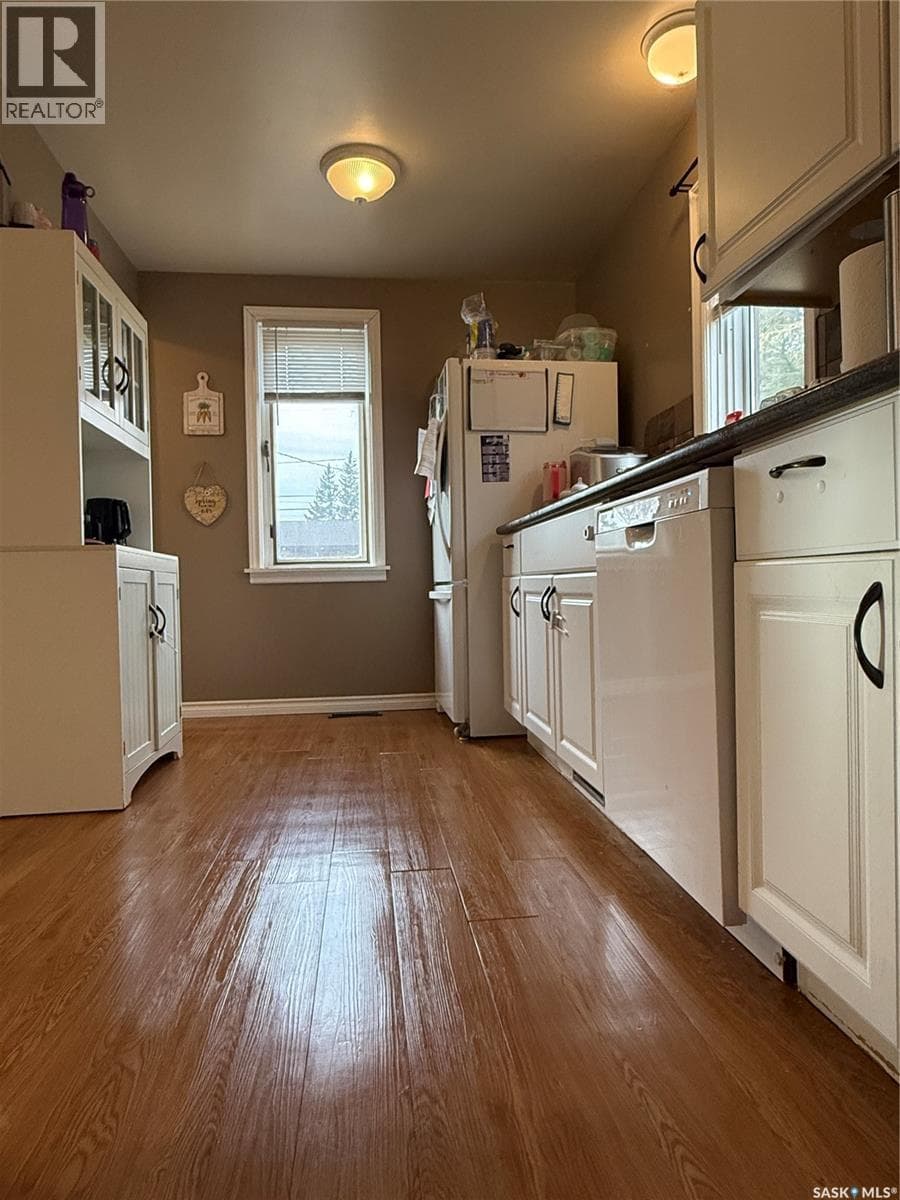325 Manitoba STREET — photo 5