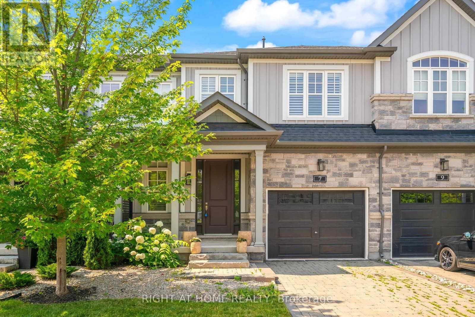 7 WINDSOR CIRCLE in 
