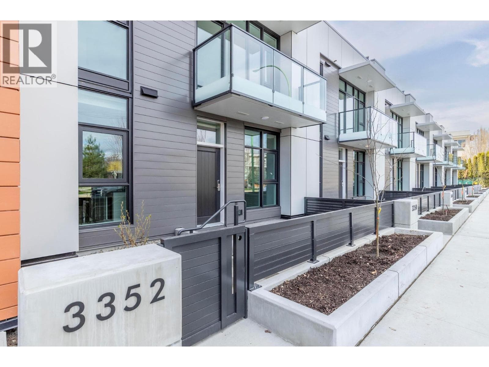 3352 Richter Street — photo 5