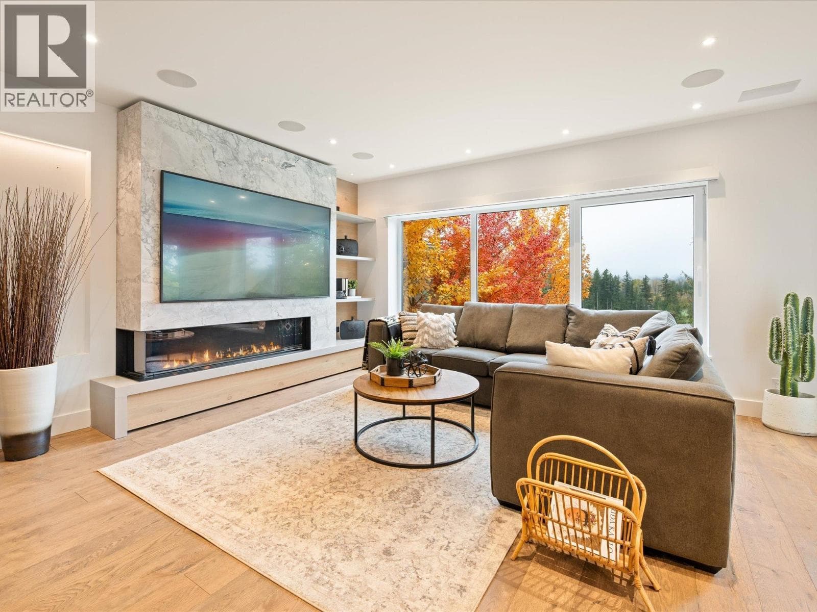 7667 CERULEAN DRIVE, Greater Vancouver — photo 3