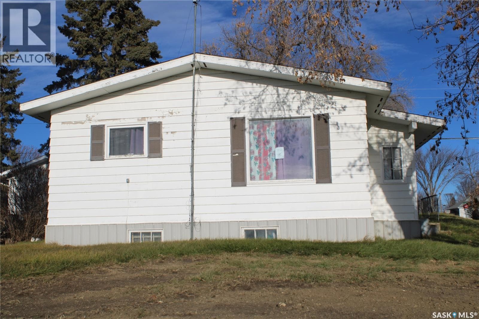 102 Highway AVENUE W in 