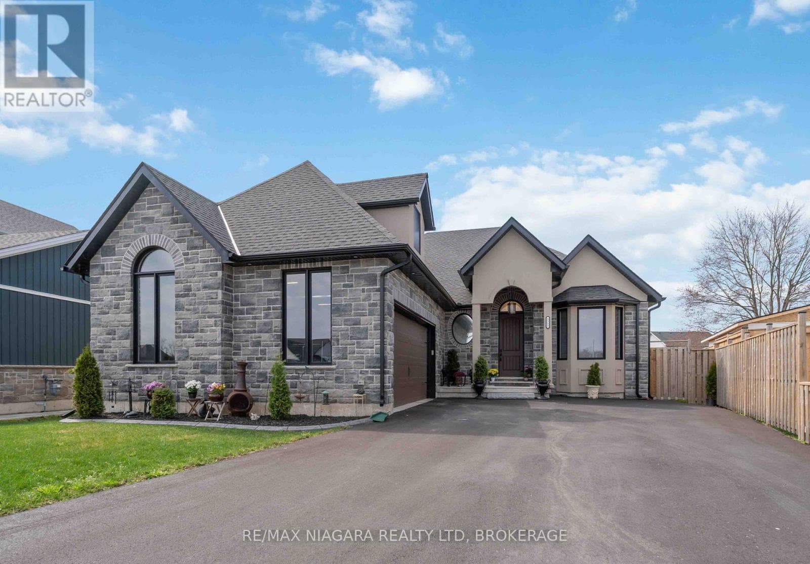 3555 CANFIELD CRESCENT in 