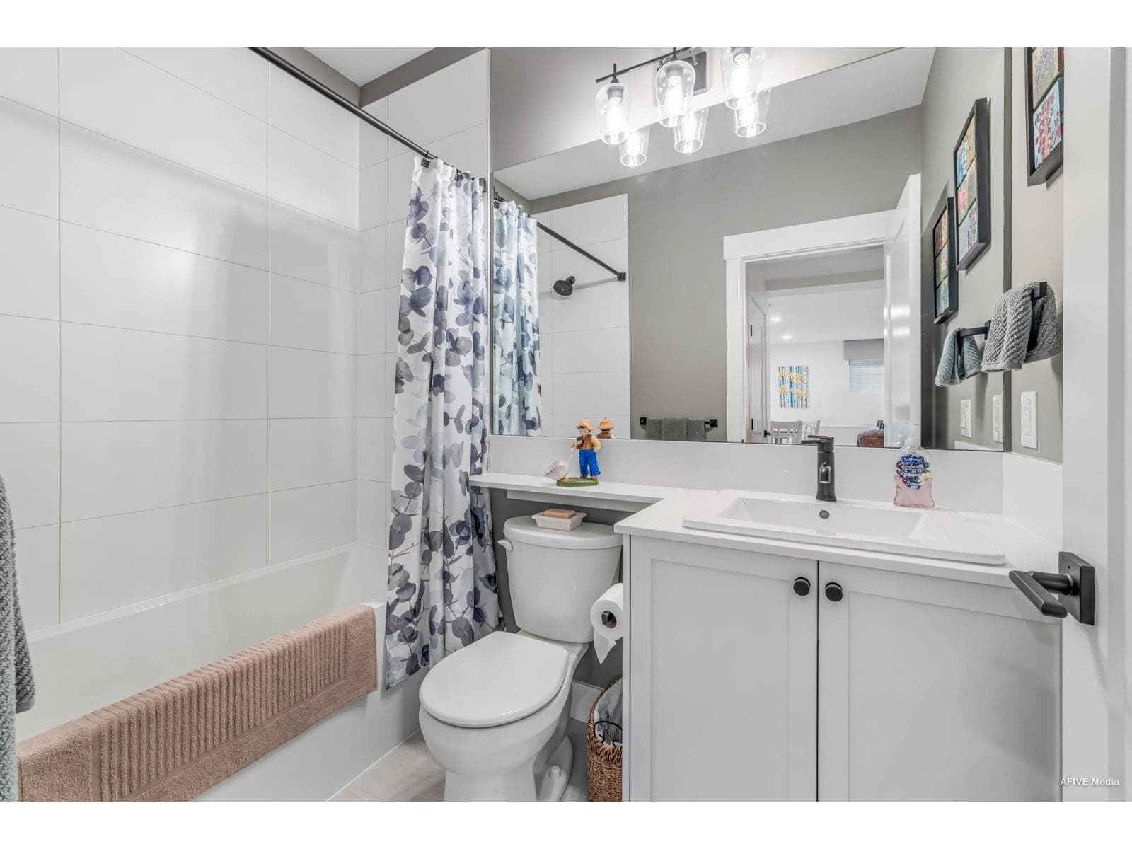2 5528 148 STREET, Fraser Valley — photo 3