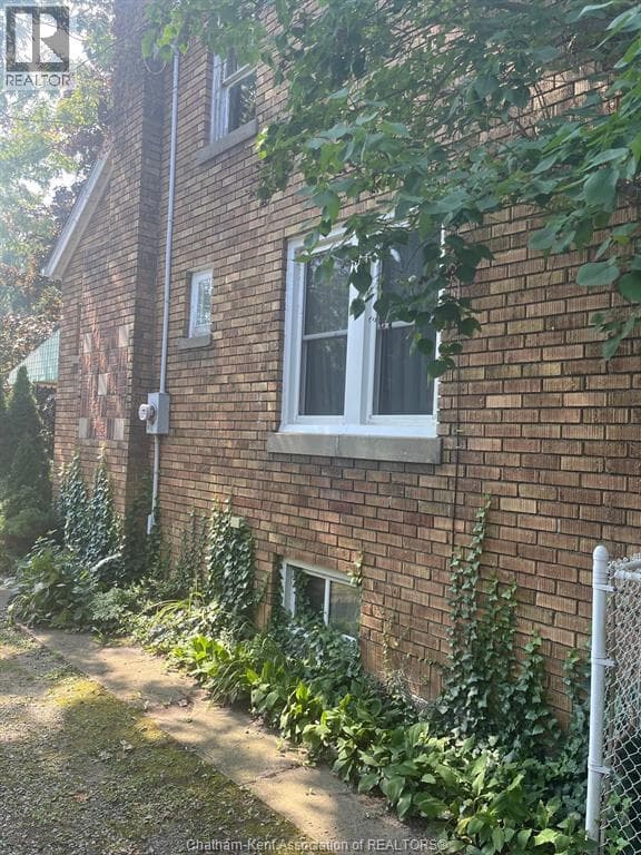89 GLADSTONE AVENUE, Chatham Kent — photo 4