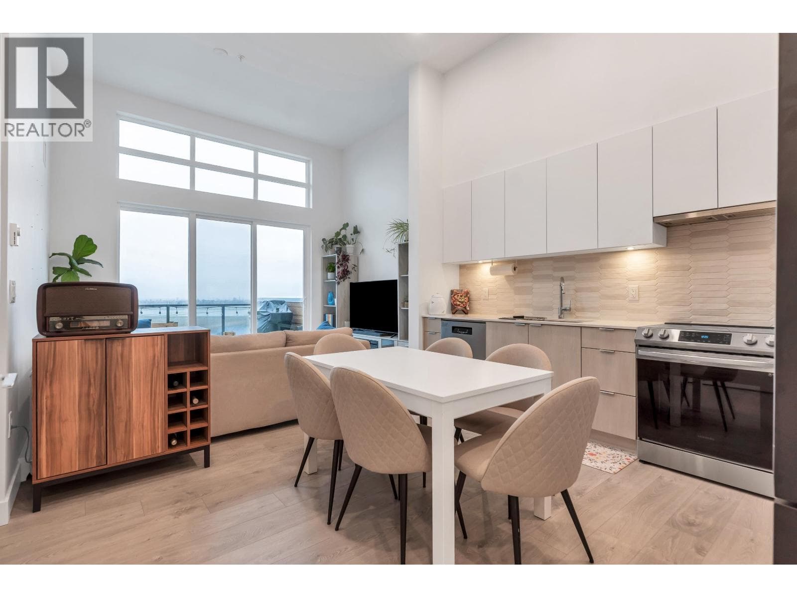 606 2499 RABBIT DRIVE in Tsawwassen