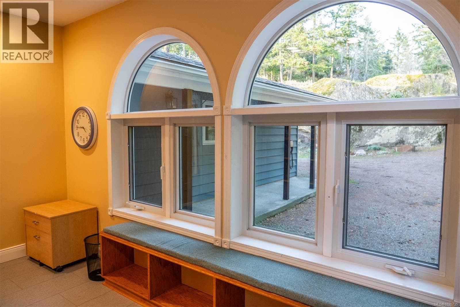 37189 Schooner Way, Victoria — photo 2