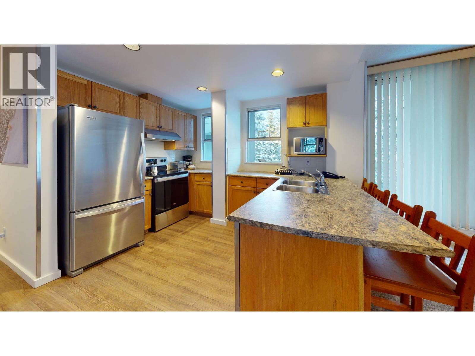 419 Week 49-4910 SPEARHEAD PLACE, Greater Vancouver — photo 4