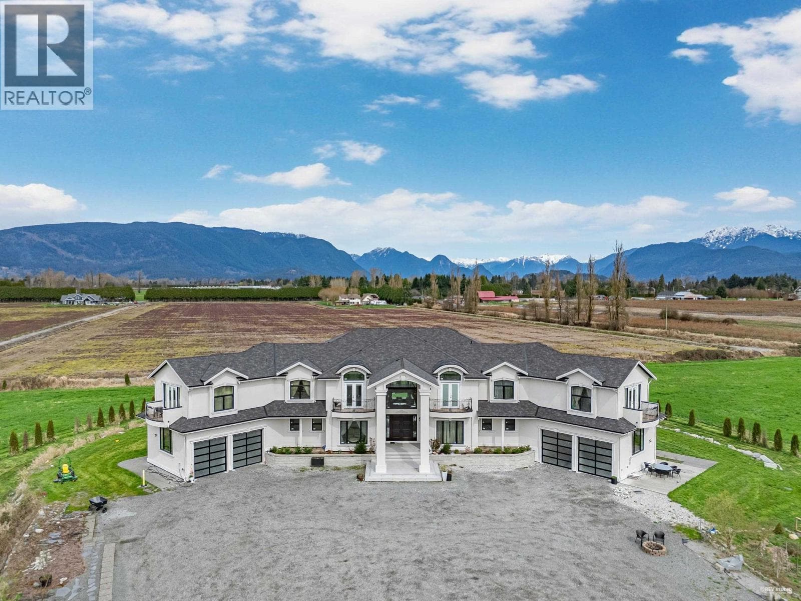 18782 OLD DEWDNEY TRUNK ROAD in Pitt Meadows