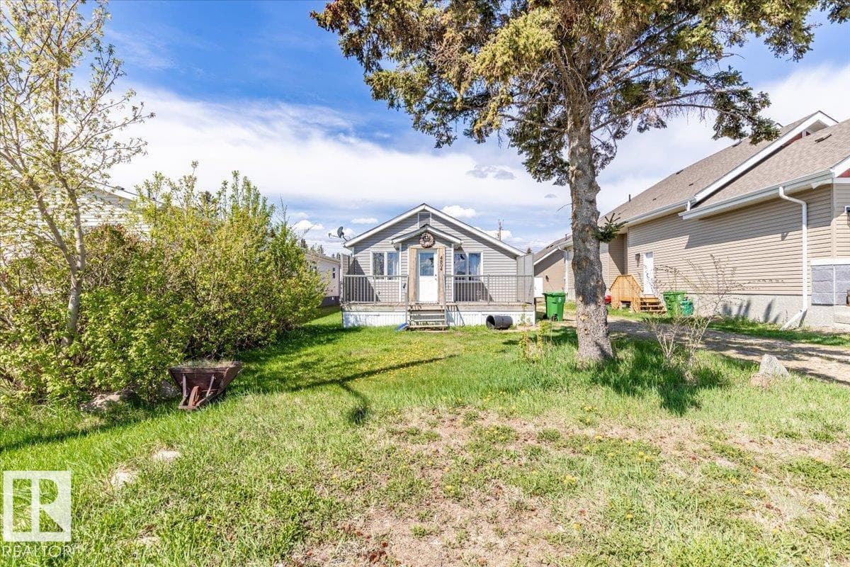 4804 49 STREET, Edmonton — photo 2