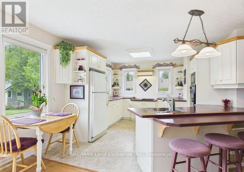 119 SENECA STREET — photo 4