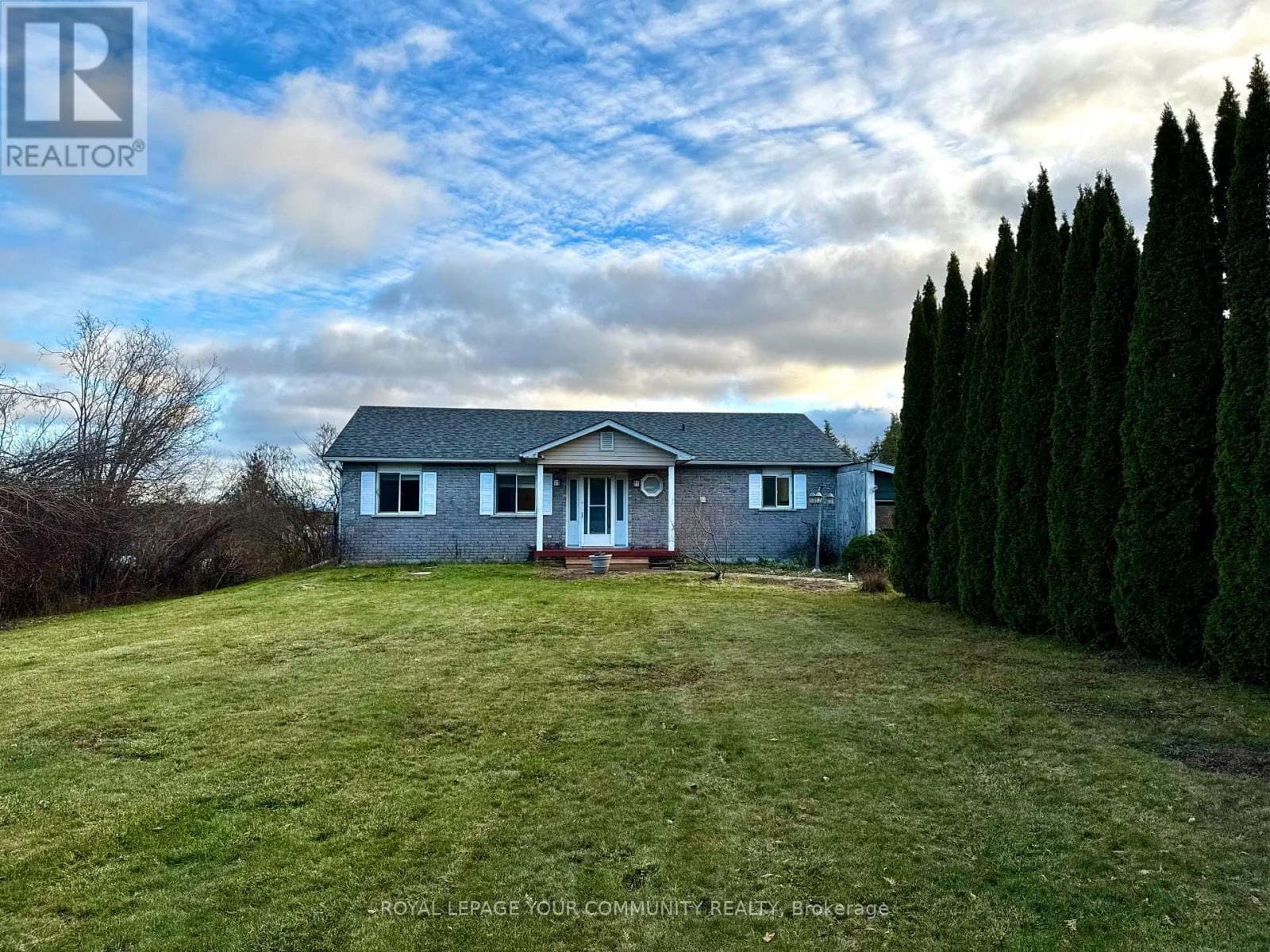 586 ROHALLION ROAD in Eldon