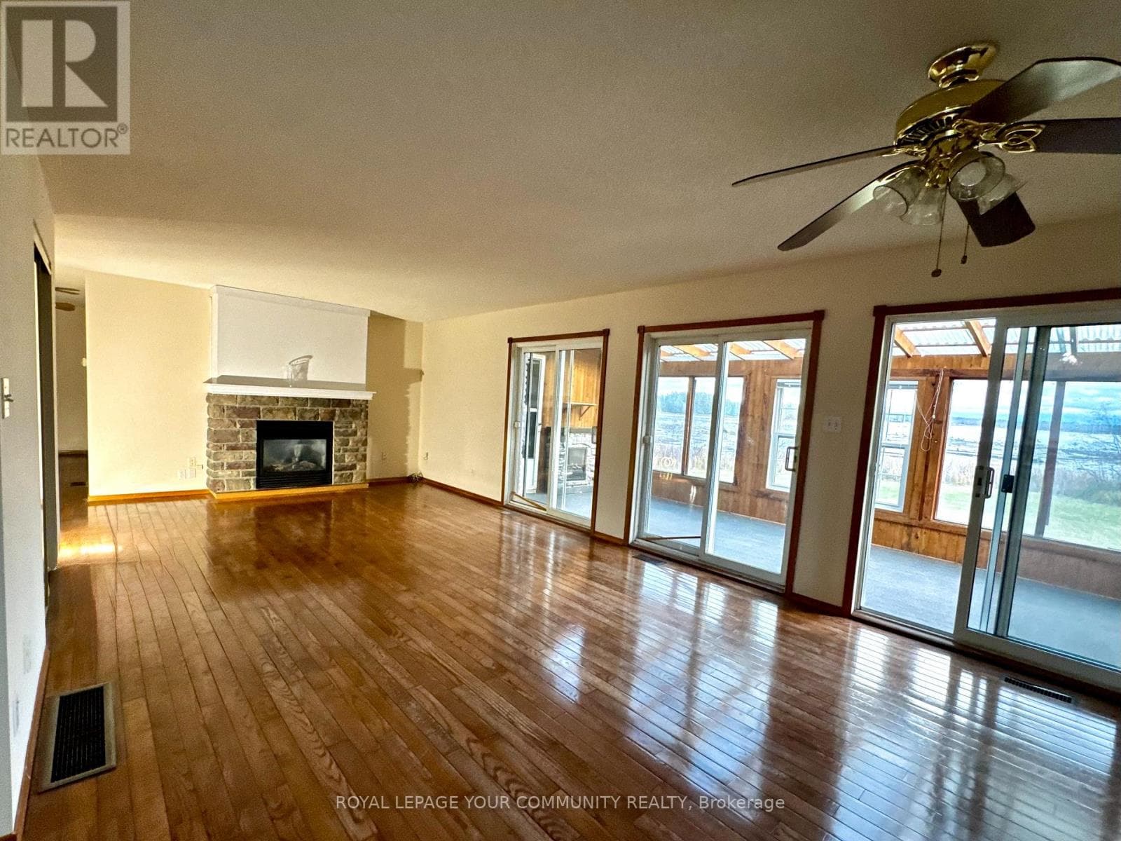 586 ROHALLION ROAD, Toronto — photo 5
