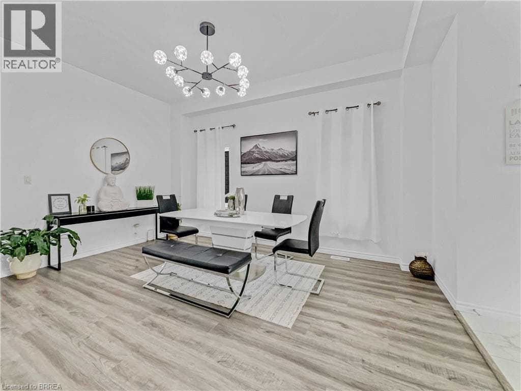 28 SASS Crescent, Brantford — photo 5