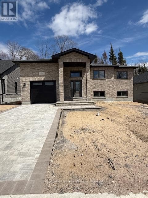 134 ANDREW AVENUE, North Bay — photo 3