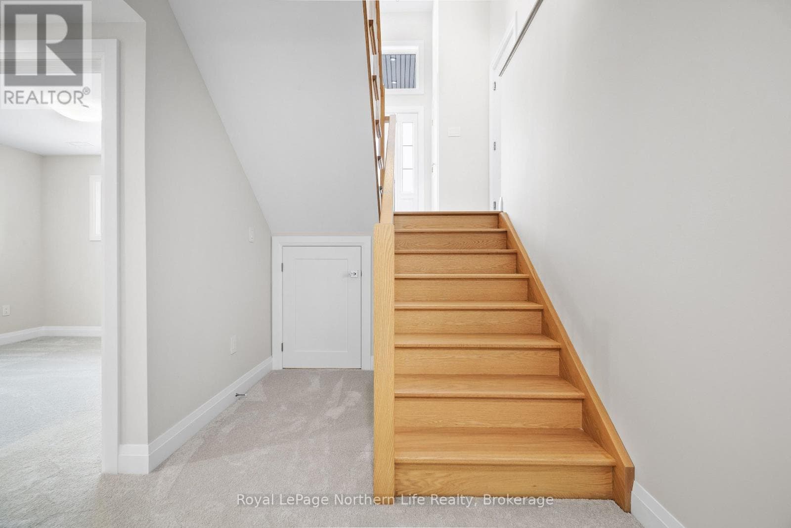 134 ANDREW AVENUE, North Bay — photo 3