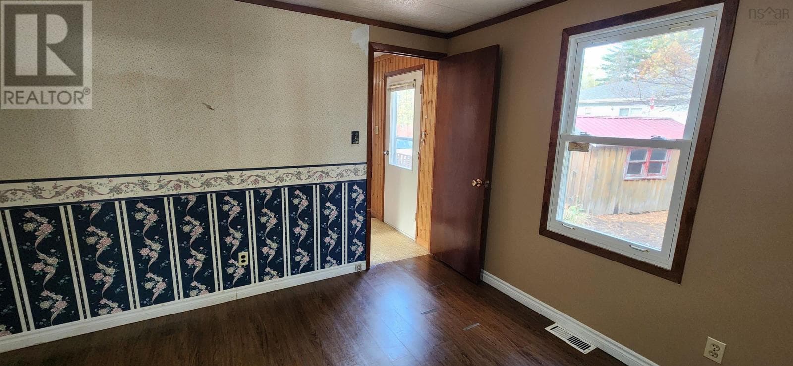 819 MITCHELL AVENUE, NSAR — photo 2