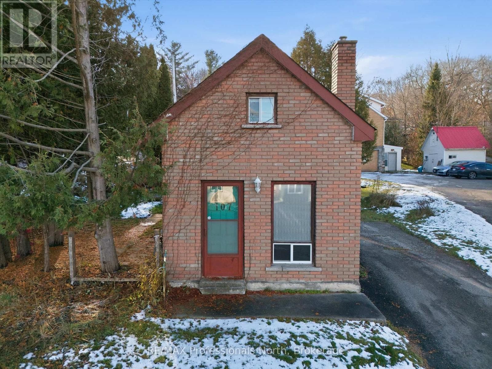 107 BRUNEL ROAD — photo 2