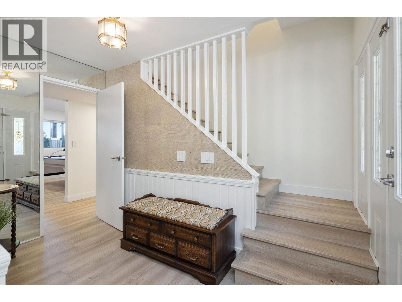 330 BAYVIEW ROAD, Greater Vancouver — photo 5