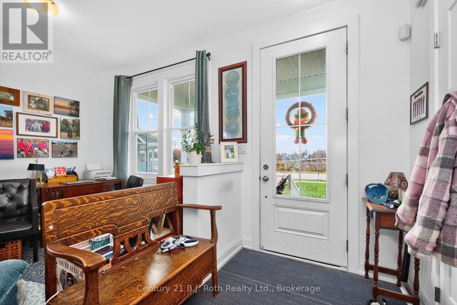 16 SAMANTHA LANE, OnePoint — photo 4