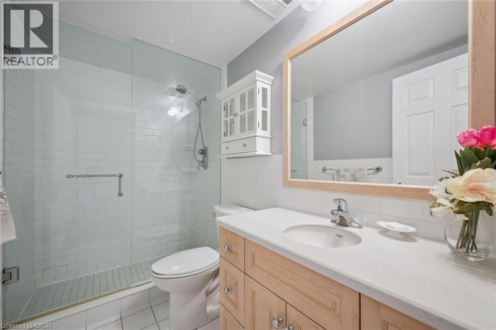 2 LANCASTER Street E Unit# 406, Cornerstone — photo 5