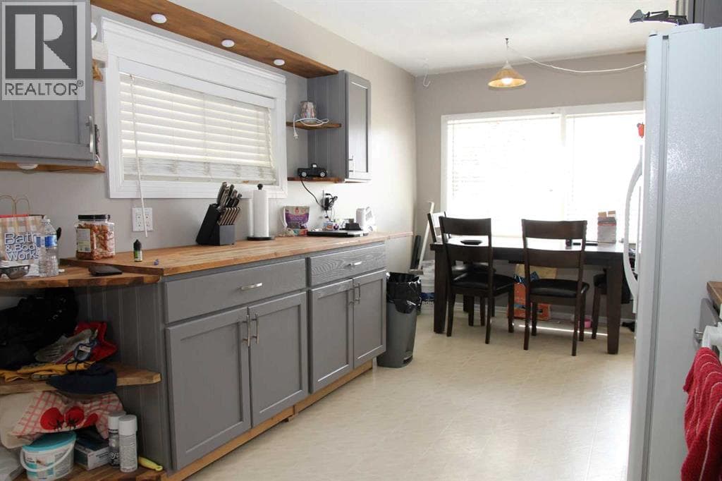 208 1 AVENUE WEST, Lloydminster — photo 5