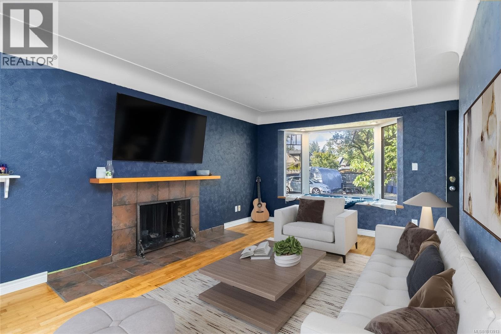A 3365 Painter Rd, Victoria — photo 3