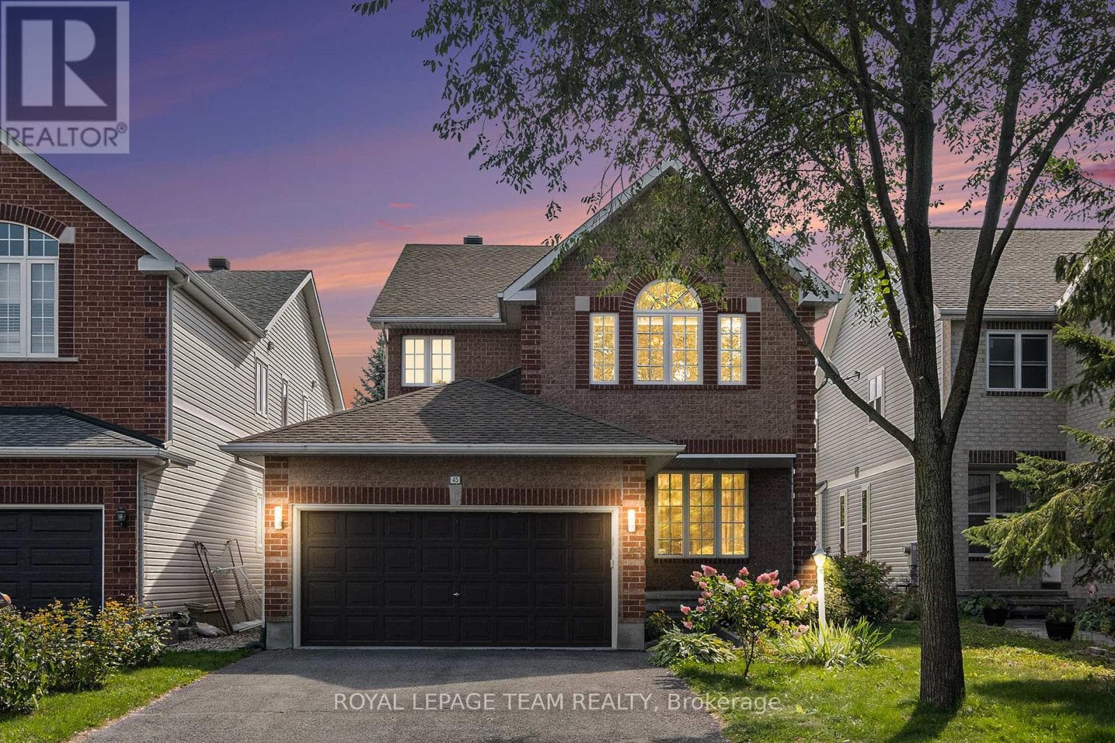 45 BOULDER WAY in OLD BARRHAVEN EAST