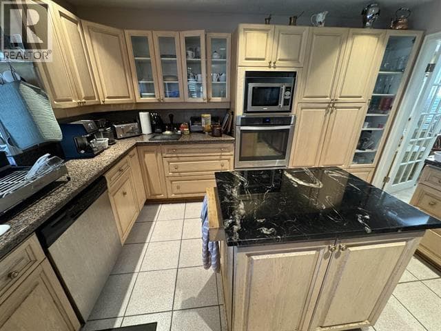7426 BRIDGE STREET, Greater Vancouver — photo 2