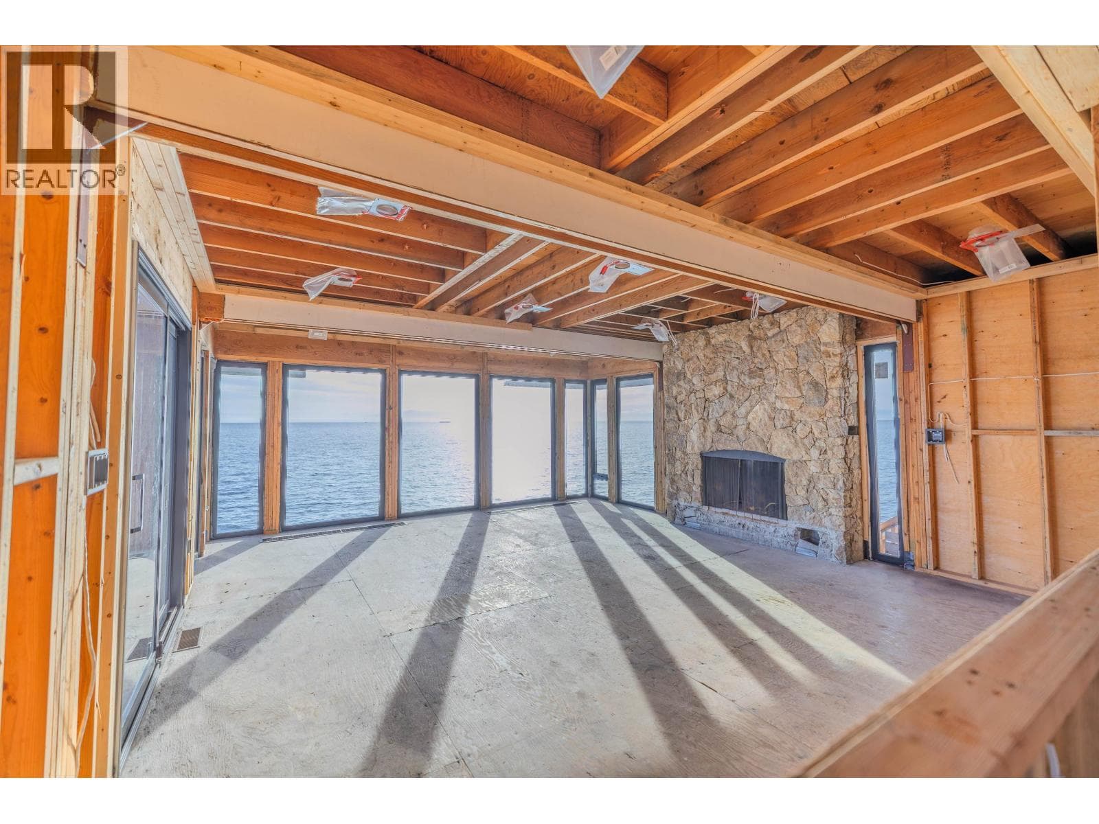 5482 HILL ROAD, Greater Vancouver — photo 2