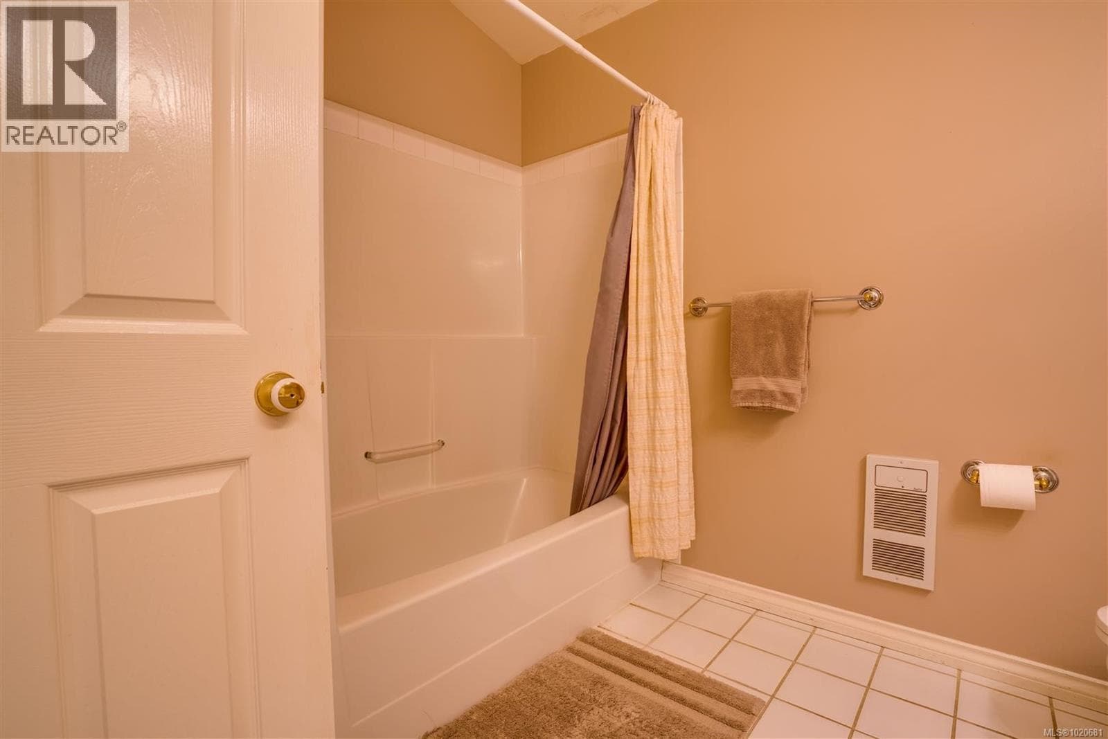 2310 Garry Oak Dr — photo 4