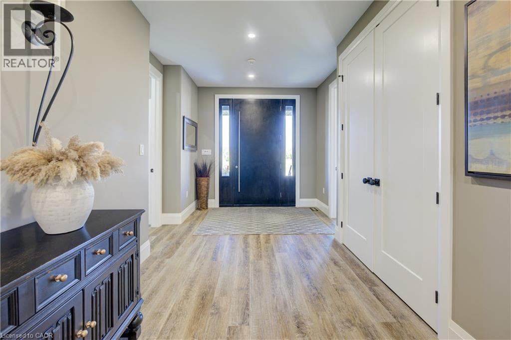 43711 ADELAIDE STREET — photo 3