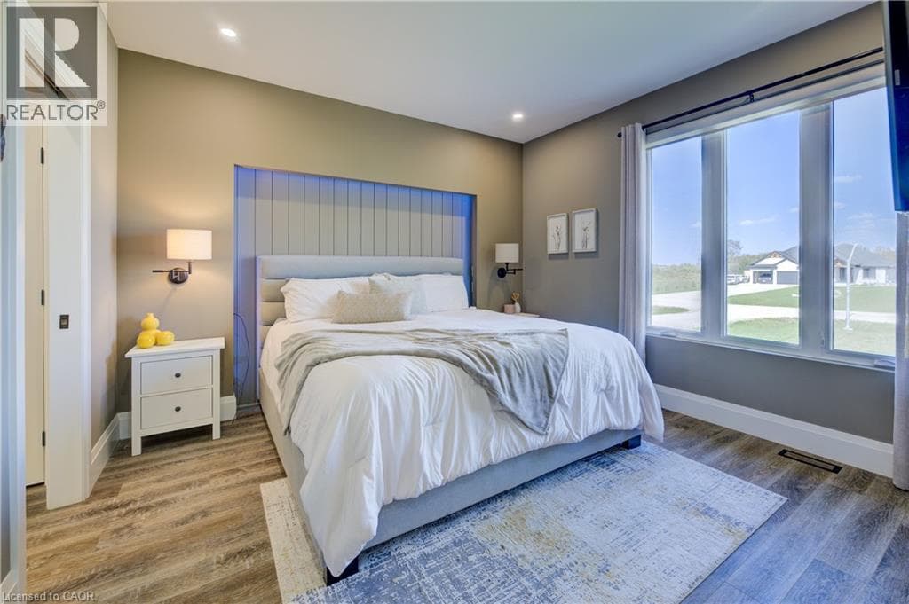 43711 ADELAIDE STREET — photo 4