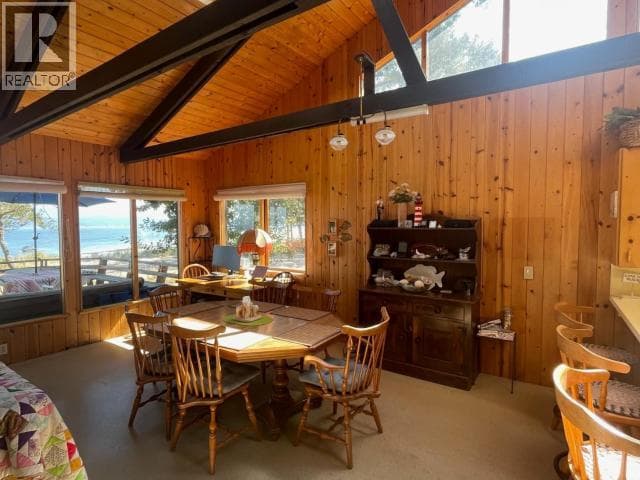 940 HANSON LANE, Powell River — photo 3