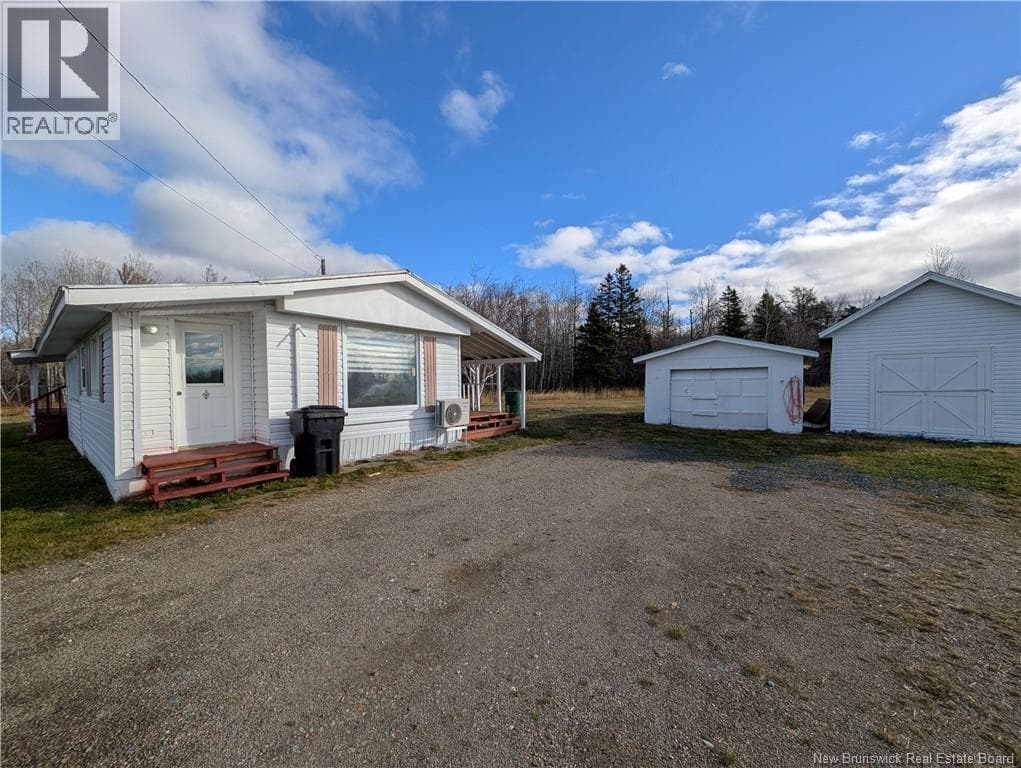 5696 11 HIGHWAY, New Brunswick — photo 3