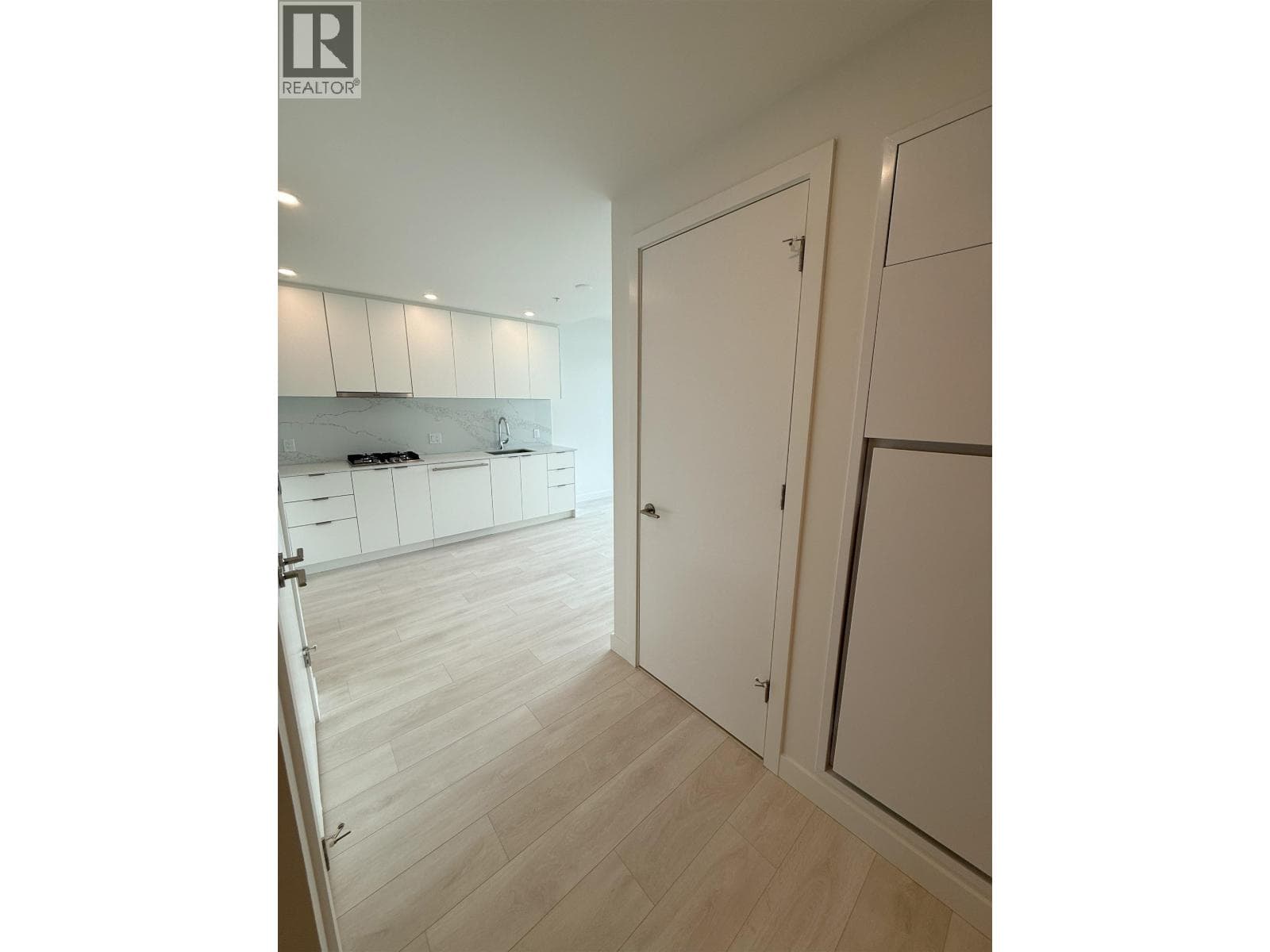 410X 537 COTTONWOOD AVENUE, Greater Vancouver — photo 4