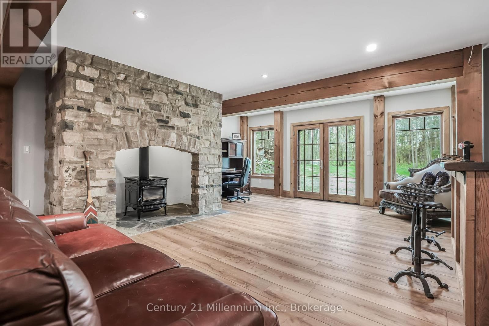 166 CLARENDON STREET, OnePoint — photo 2