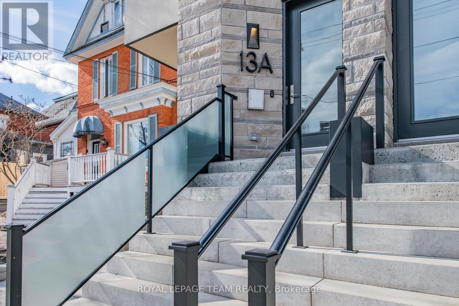 B - 13 FIFTH AVENUE, Ottawa — photo 5
