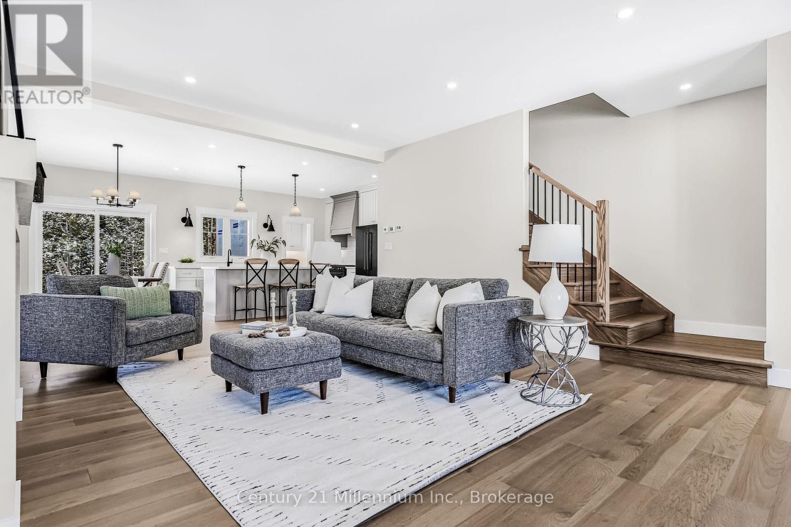 3 GRENVILLE STREET N, OnePoint — photo 4