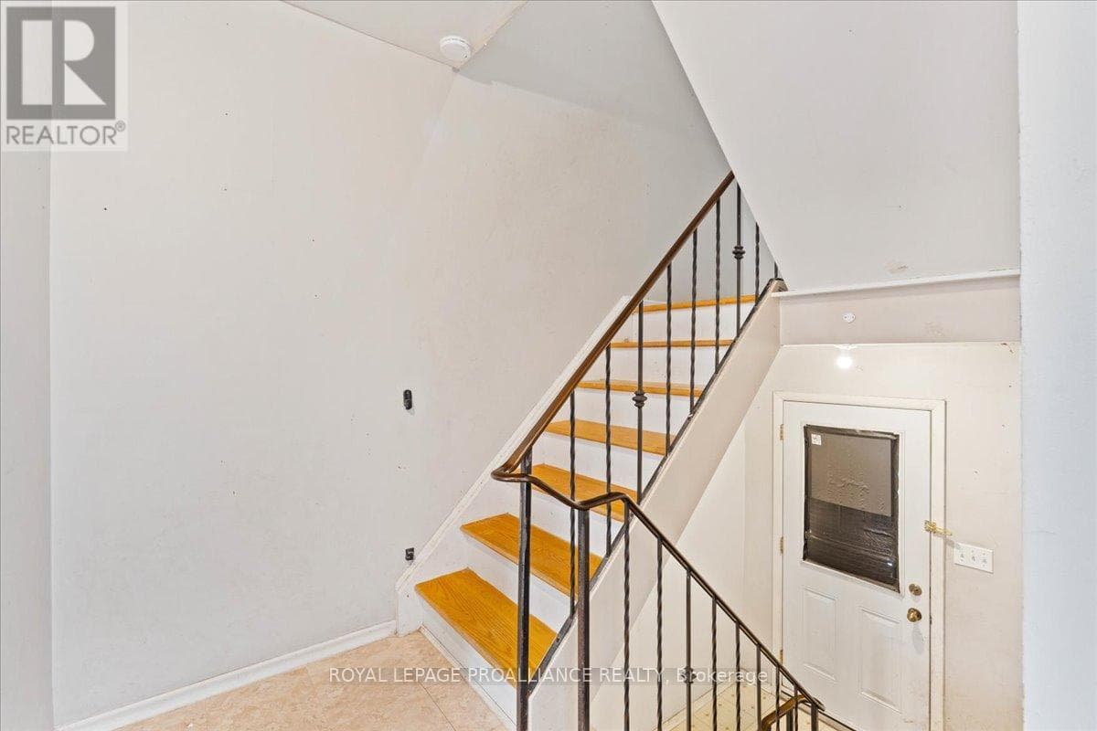 42 O'HARE STREET, Central Lakes — photo 3