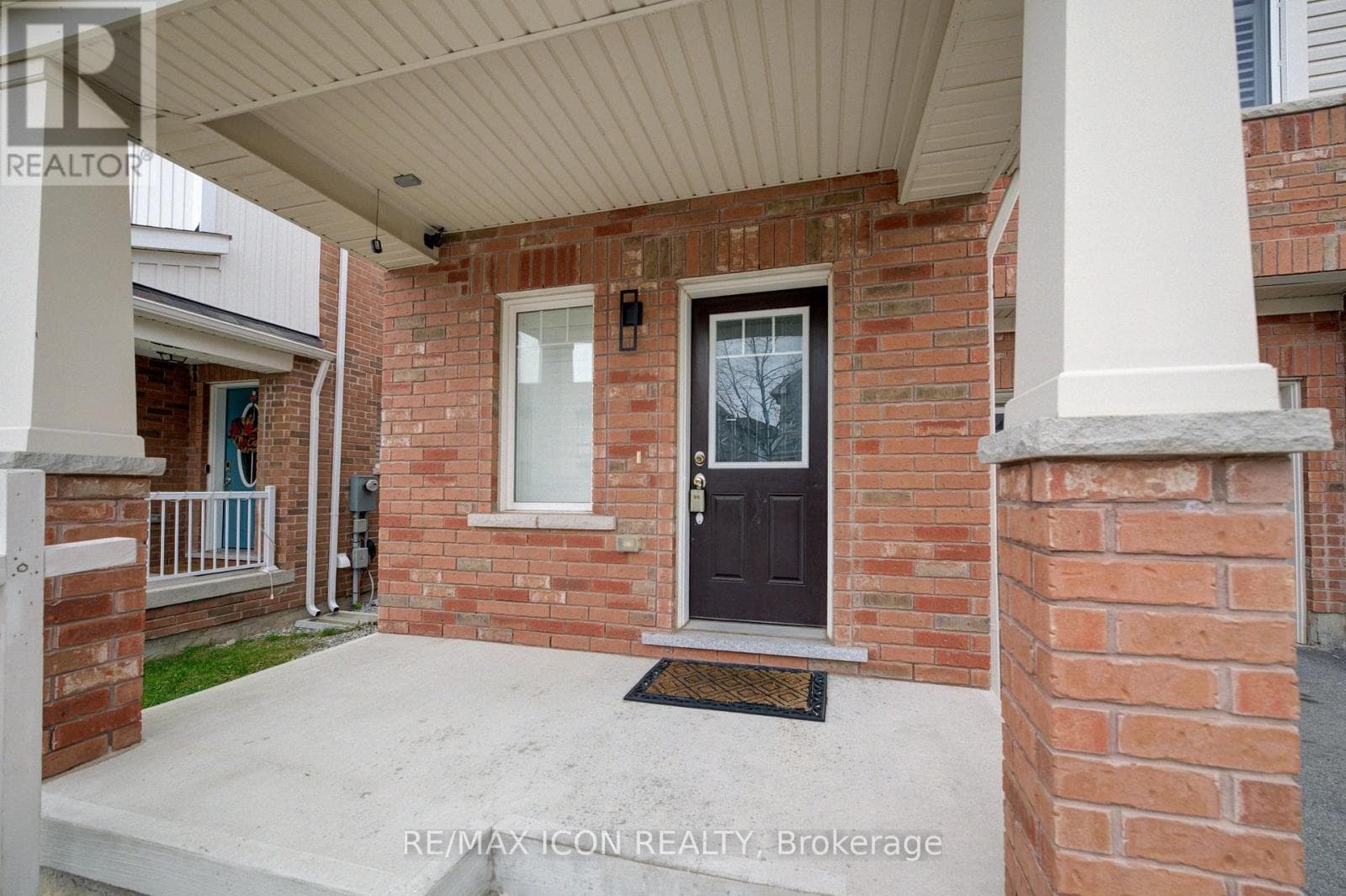 302 JEAN Landing — photo 3