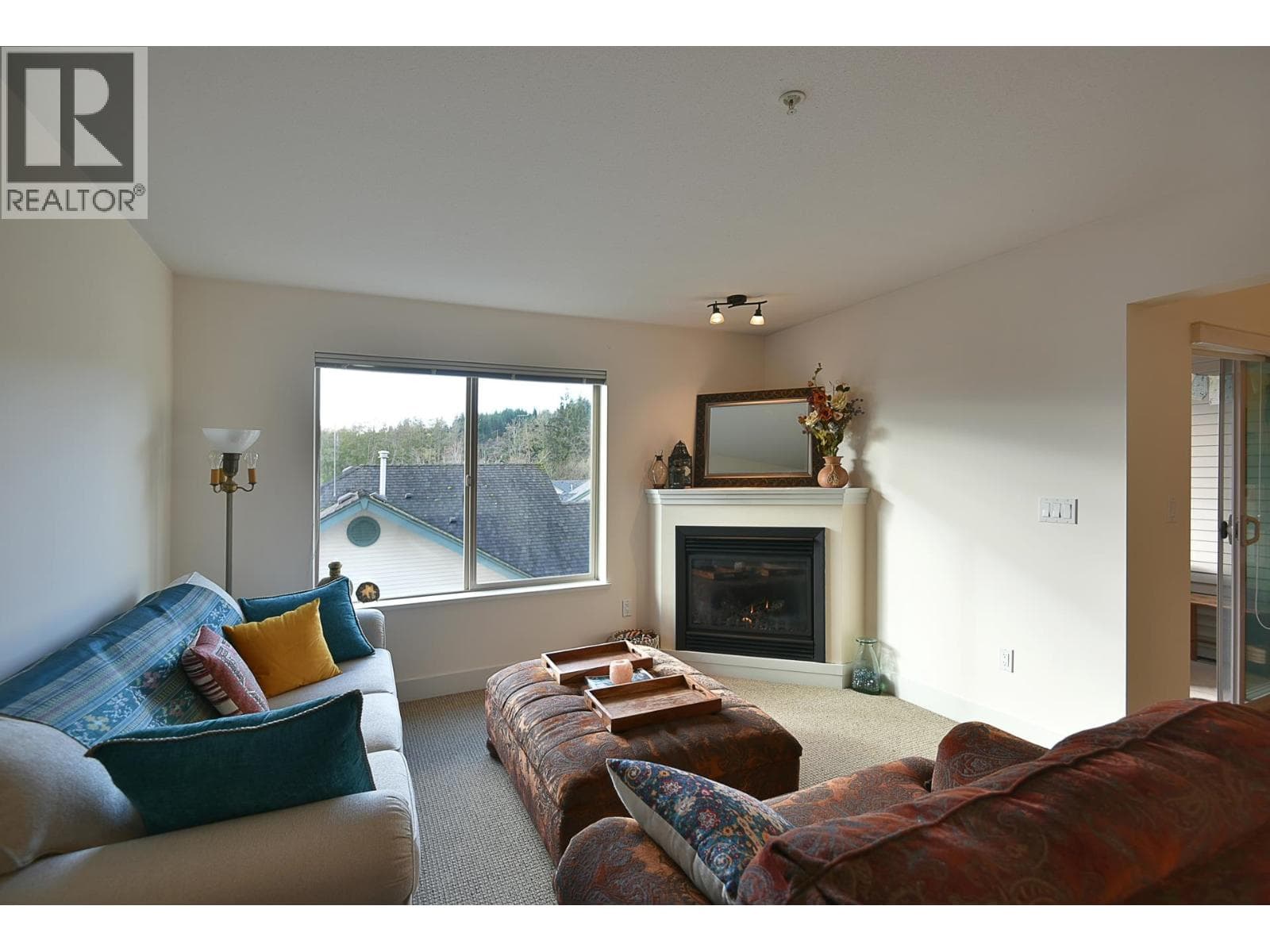 303 5711 EBBTIDE STREET, Greater Vancouver — photo 3