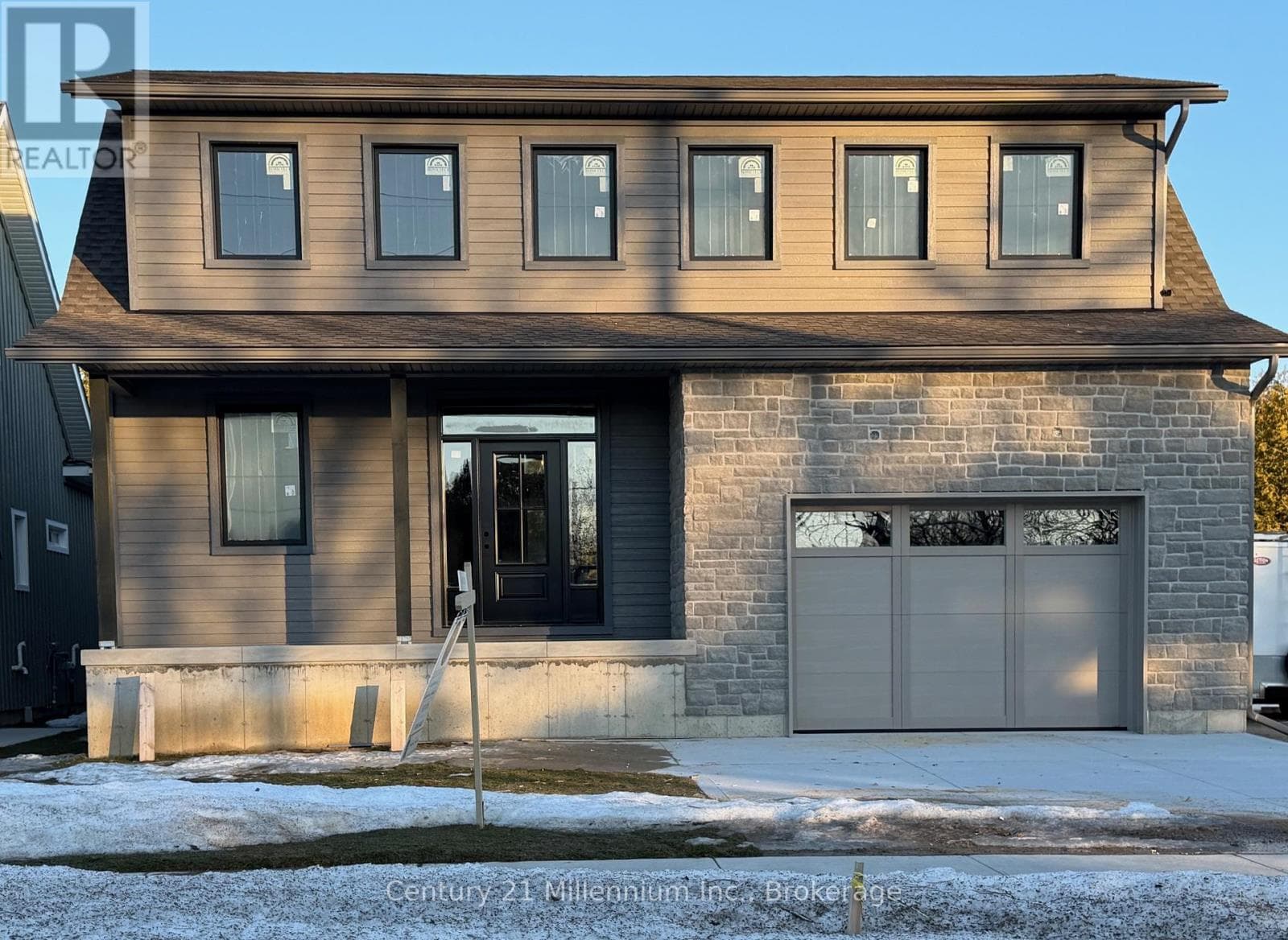 15 GRENVILLE STREET NORTH in 