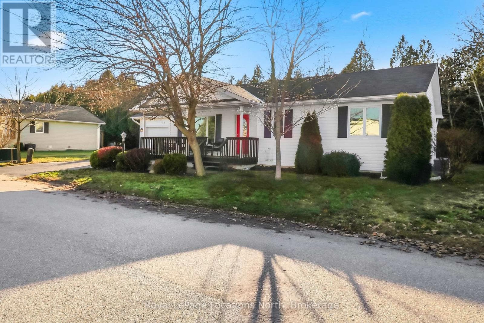 24 KENTUCKY AVENUE, OnePoint — photo 4
