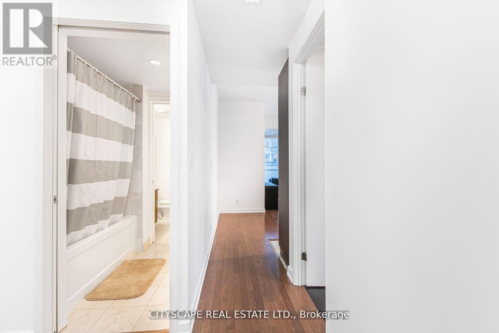 3910 - 12 YORK STREET, Toronto — photo 5
