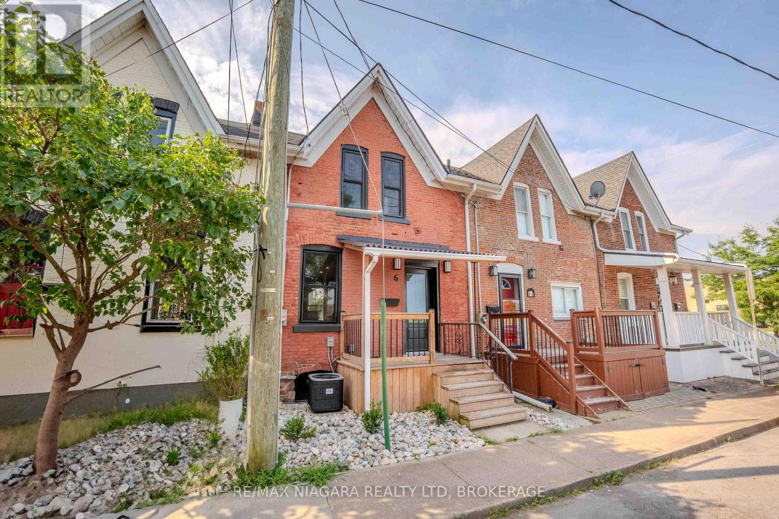 6 ALMOND STREET in 