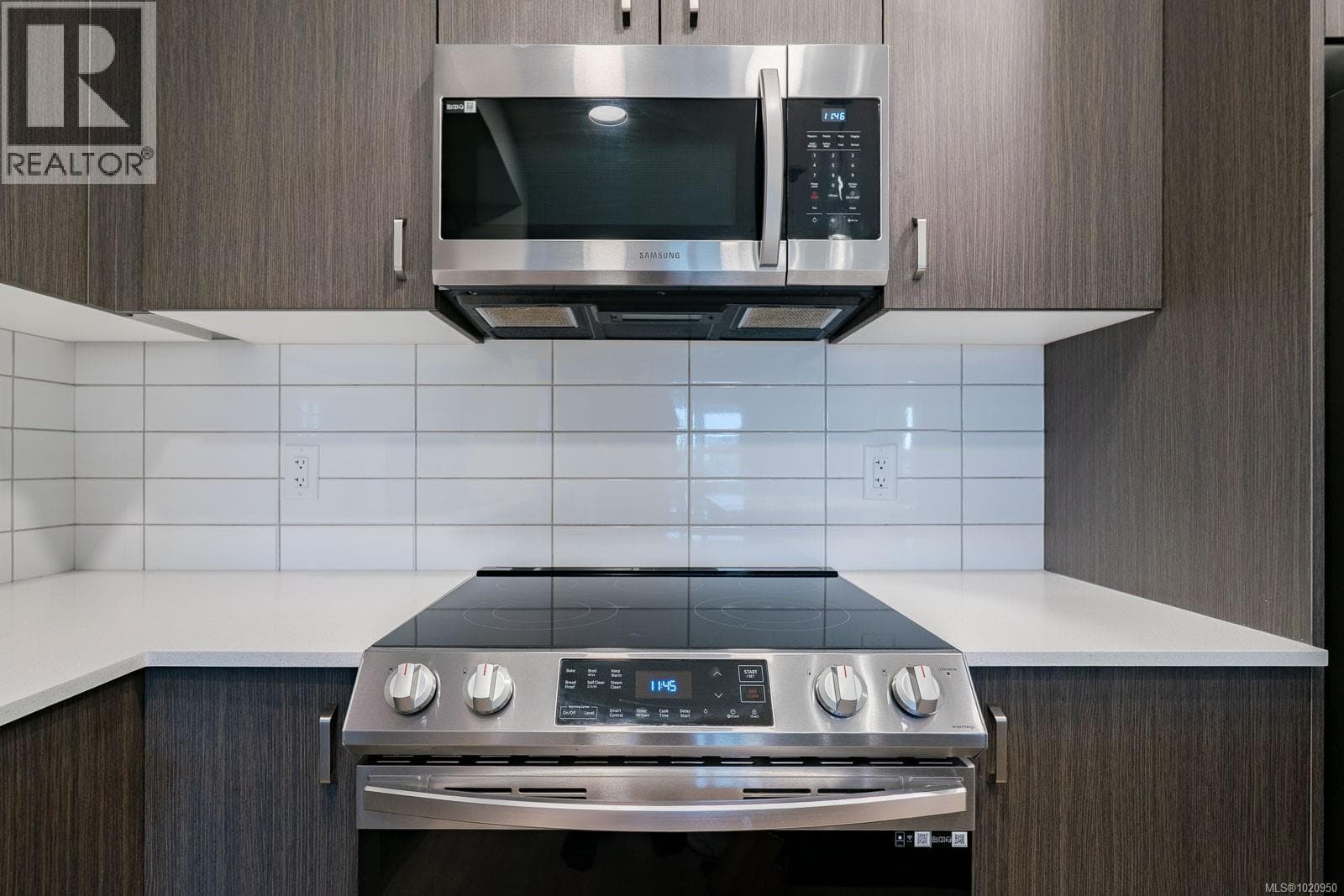 209 140 Jensen Ave W, Victoria — photo 4