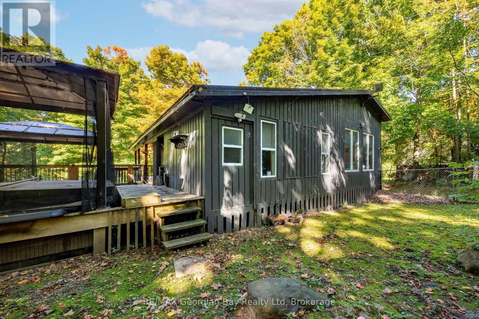 1745 TWIN OAKS CRESCENT, OnePoint — photo 4