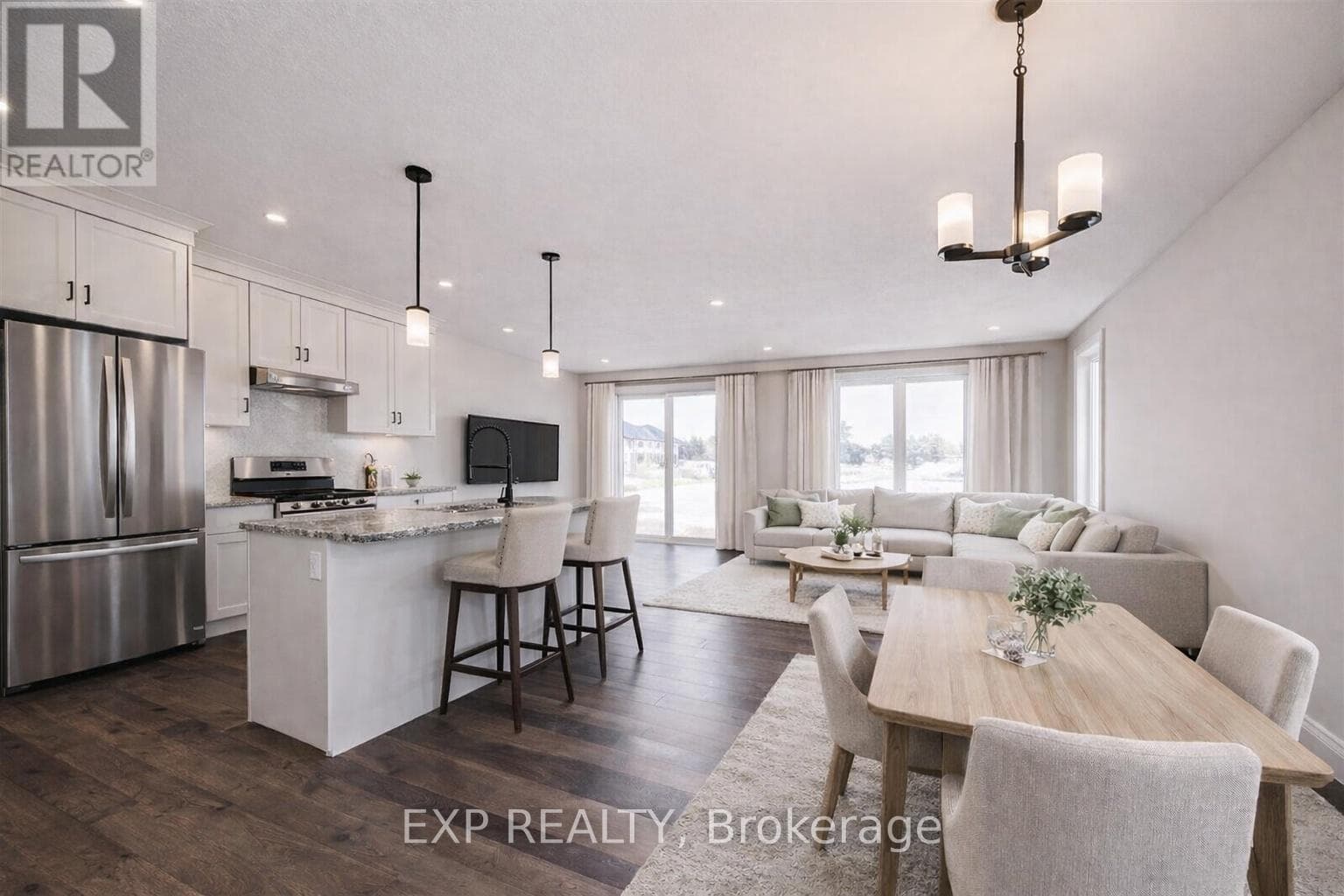 102 THACKERAY WAY — photo 3