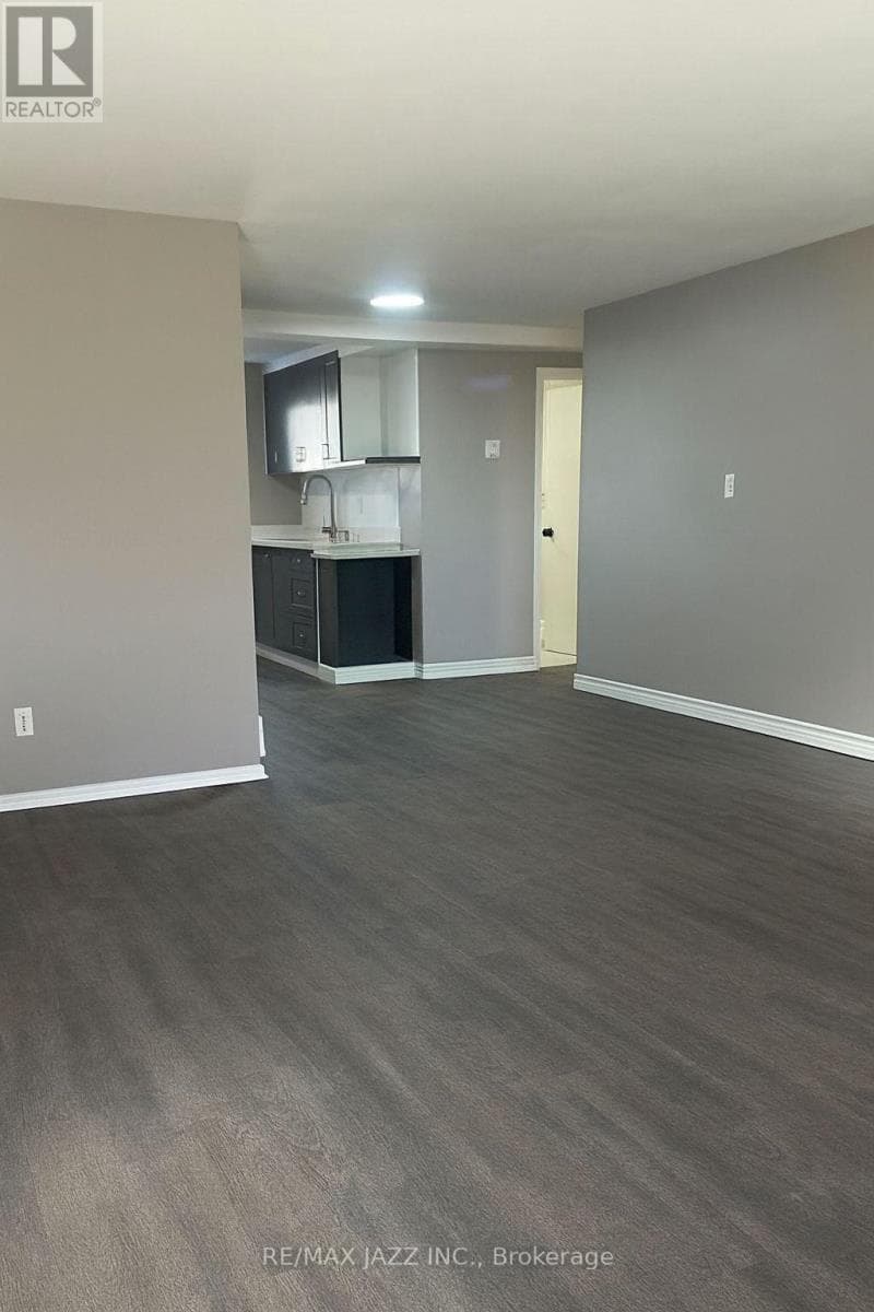 37-43 LEONARD AVENUE — photo 3